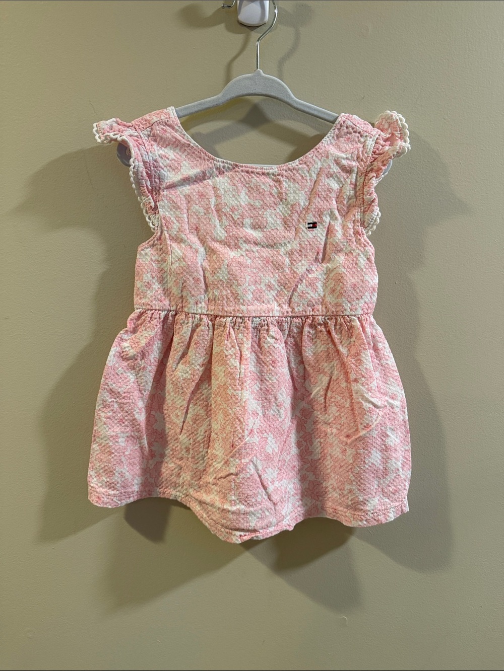 Tommy Hilfiger Pink & White Ruffled Sleeve Casual Dress
